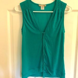 FREE silk/cotton top w/any purchase! Just add to ur bundle. Cute Kelly green top